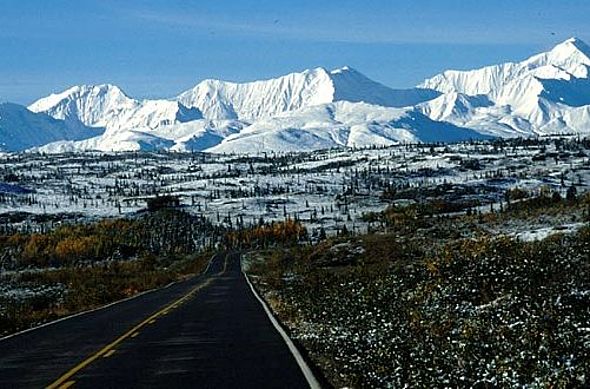 Schneebedeckte Gipfel der Alaska Range
