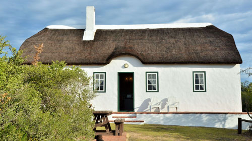 Bungalow im De Hoop Reservat bei Südafrika Safari